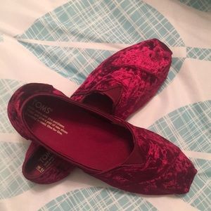 Velvet Toms size 10